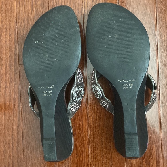 Nina Beaded Medallion Wedge Sandals - Picture 4 of 7